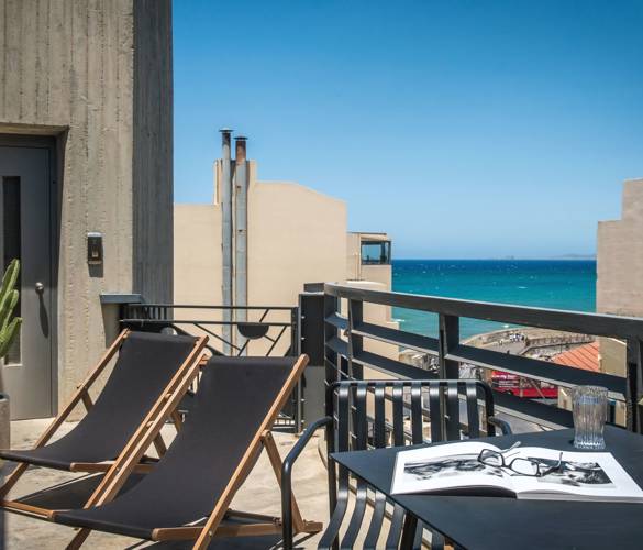 The Blossom Loft Bright Apartment